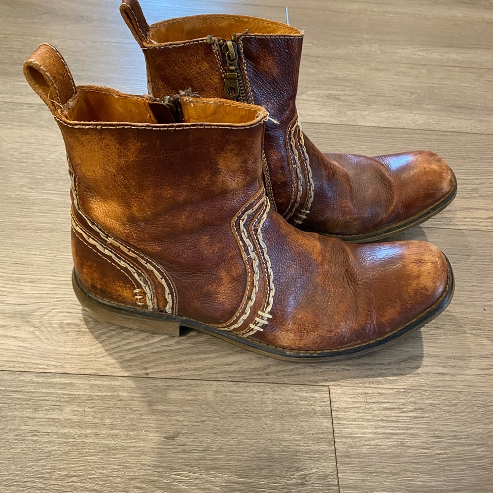 BedStu Men’s Leather Boots Size 10